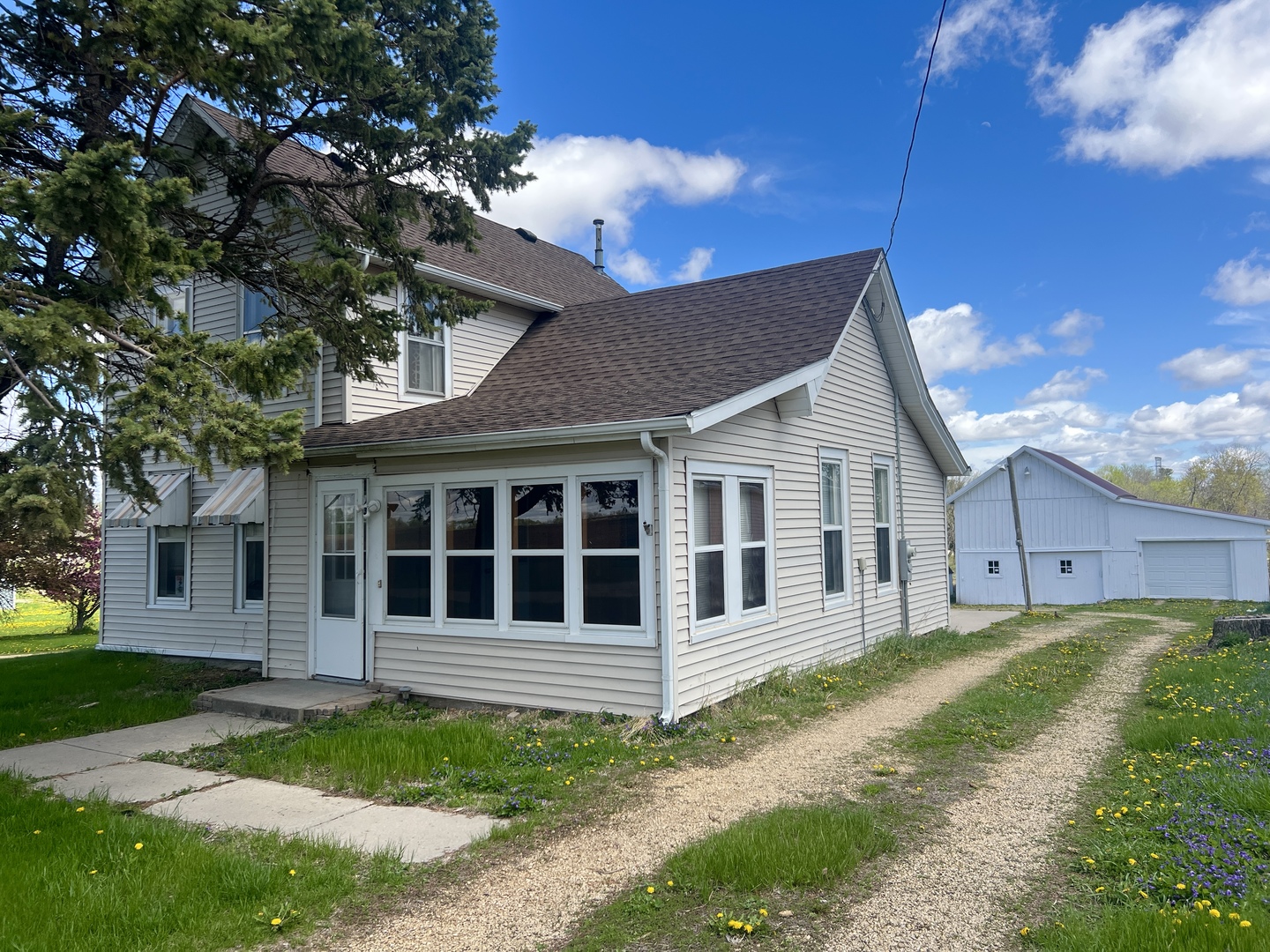 3452 S Pecatonica Road Property Photo