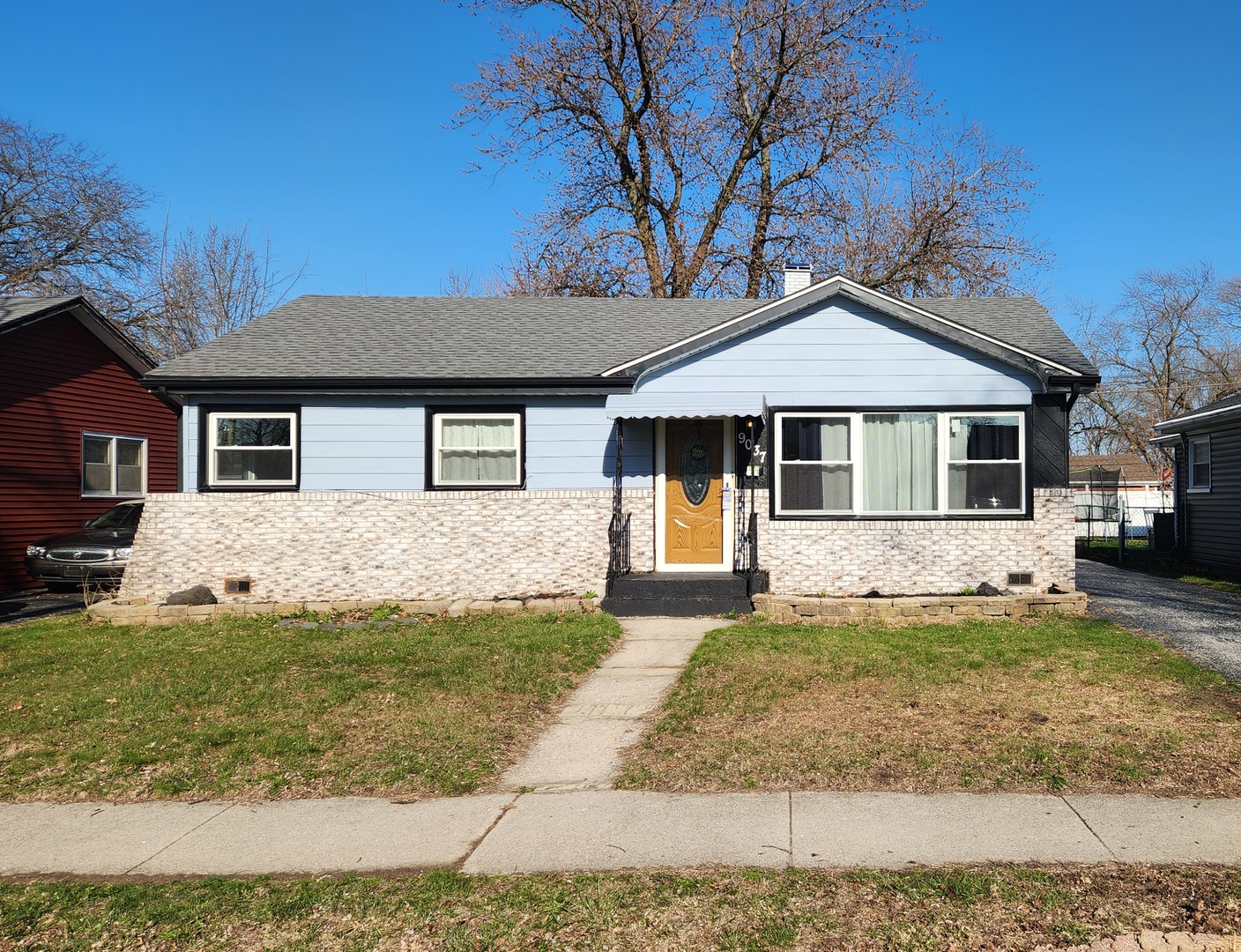 9037 S 51st Avenue Property Photo