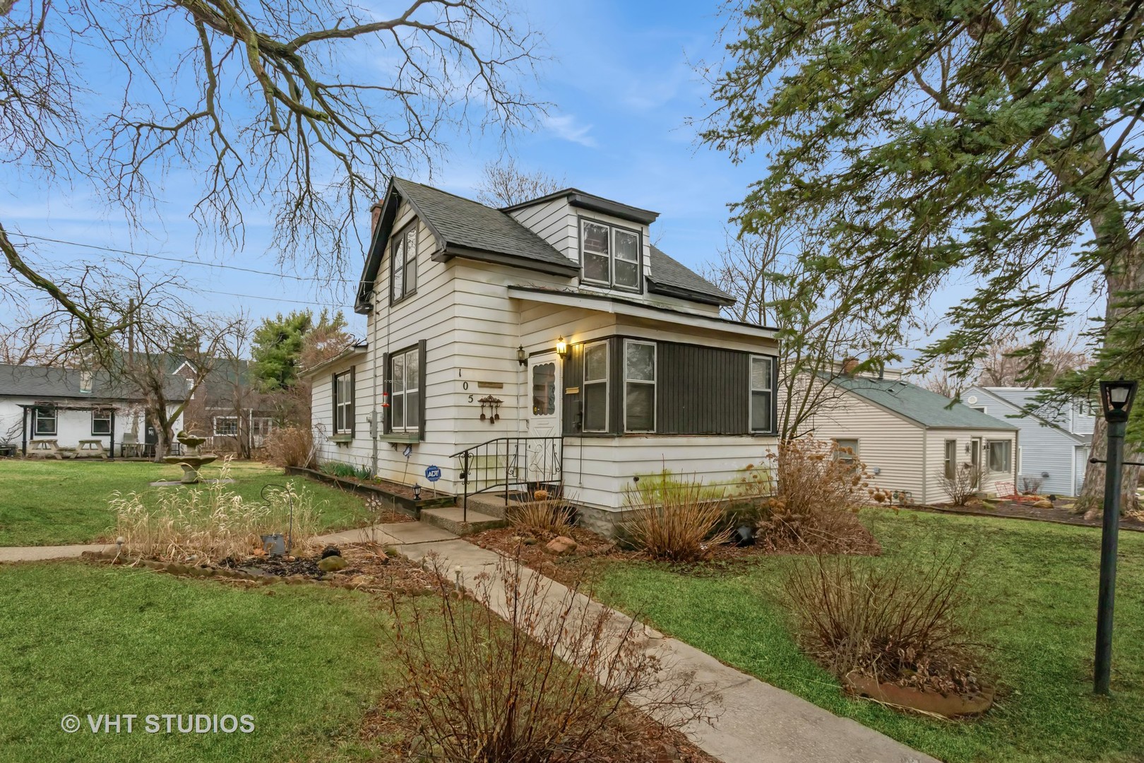 105 N Pearl Street Property Photo