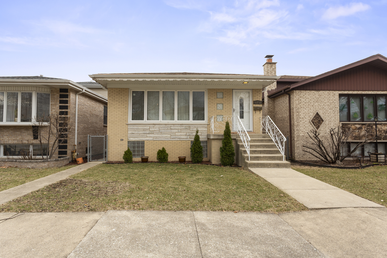 4567 N Merrimac Avenue Property Photo