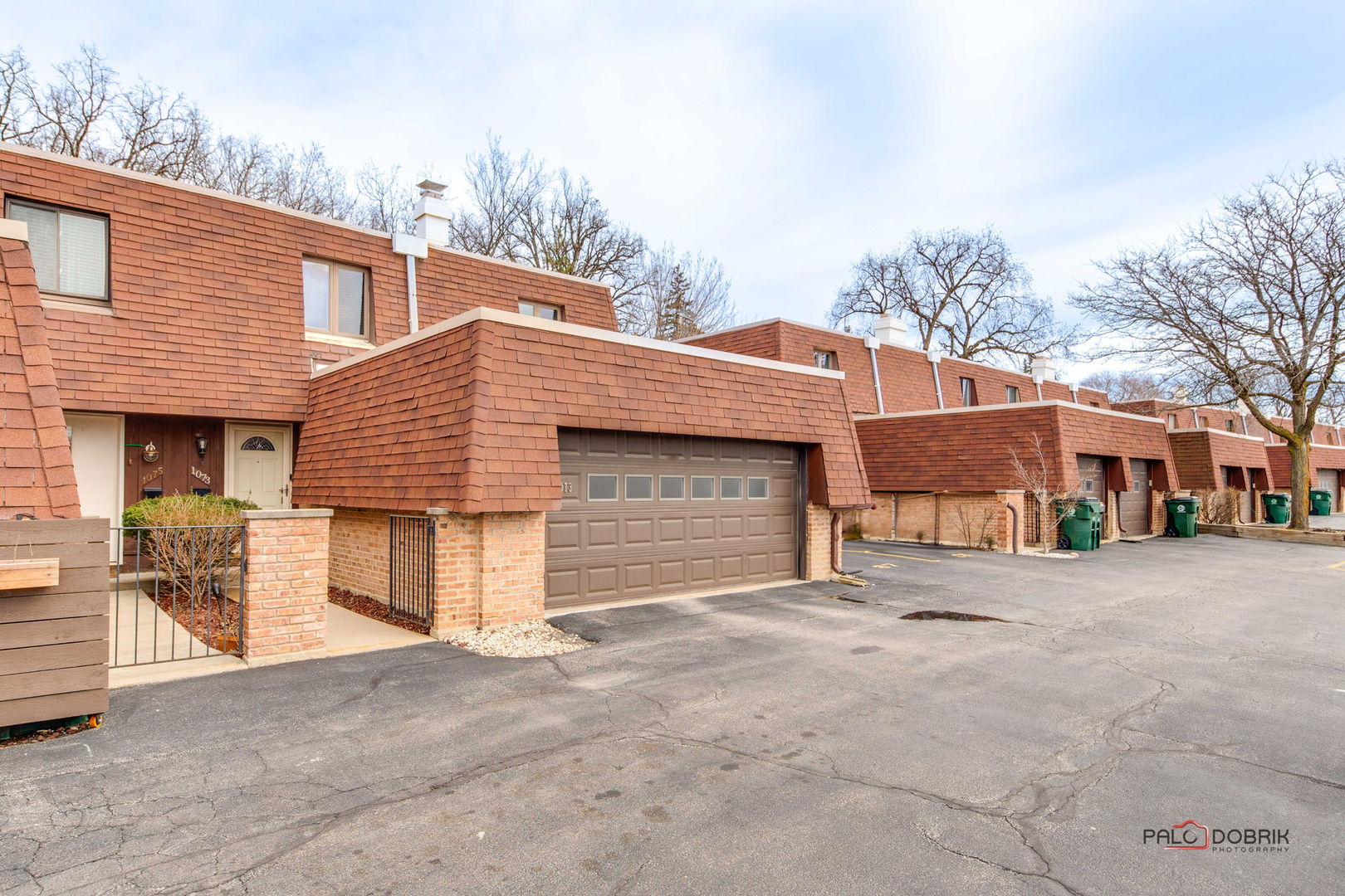 1073 Busse Highway Property Photo