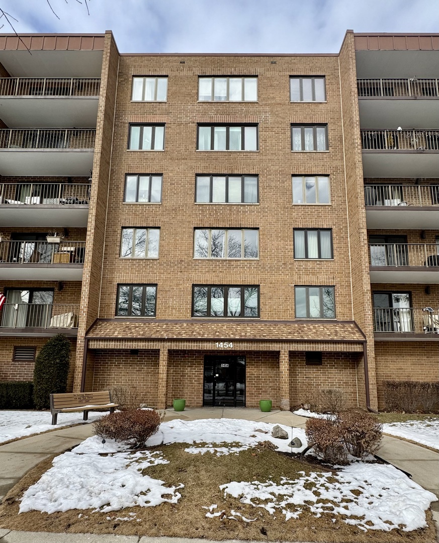 1454 Ashland Avenue 402 Property Photo