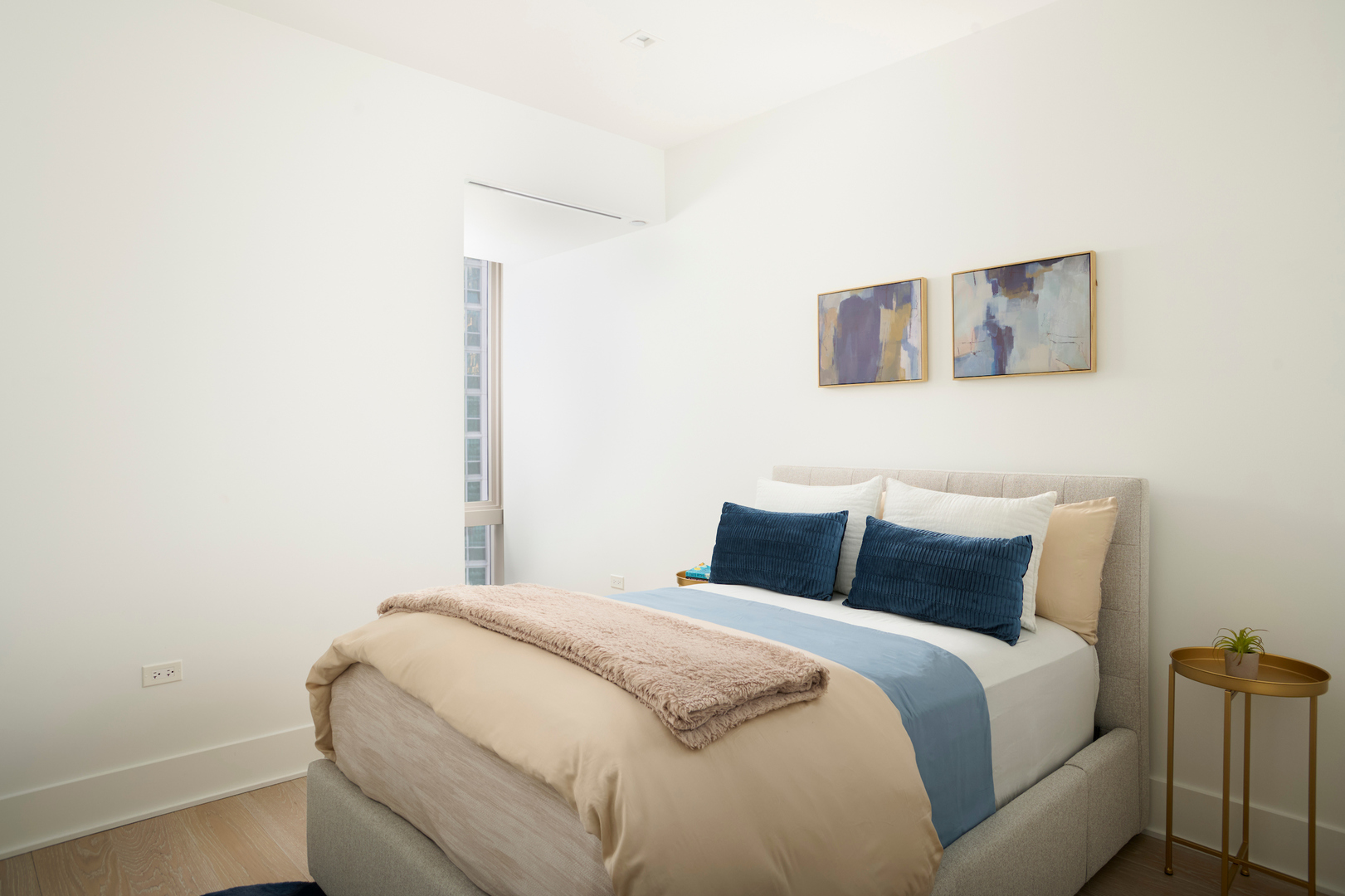 363 E Wacker Drive 2201 Property Photo 17