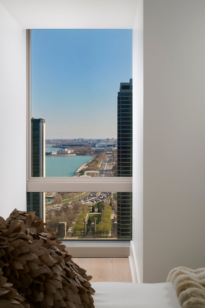 363 E Wacker Drive 2201 Property Photo 21