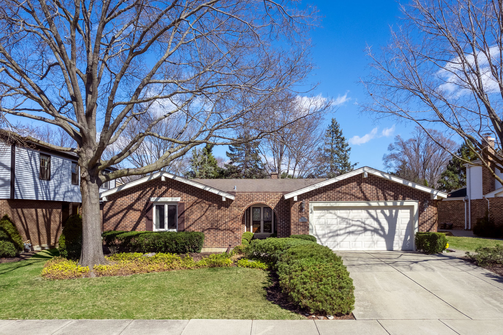 1537 S Surrey Lane Property Photo