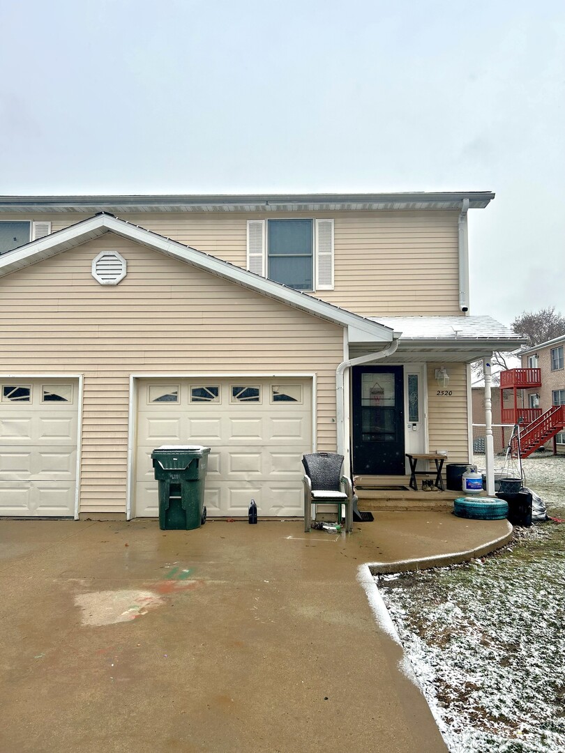 2520 E Clark Street Property Photo