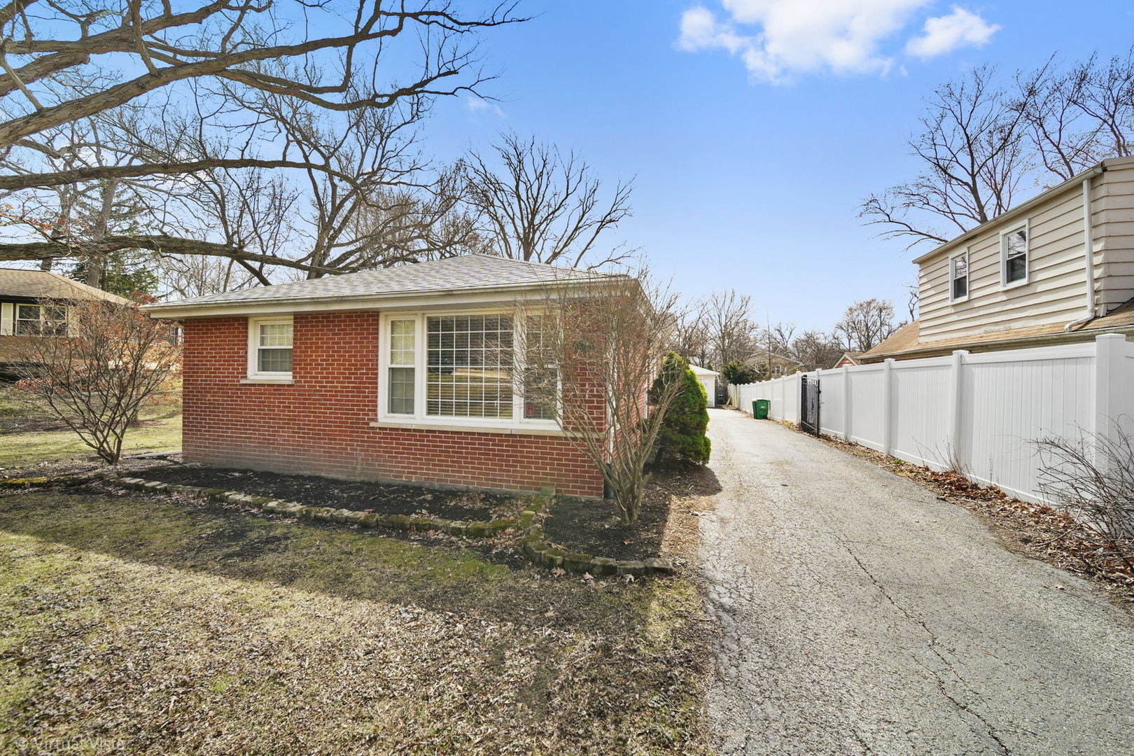 437 W Eugenia Street Property Photo