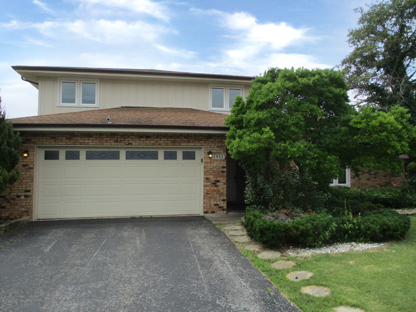 1911 E 173rd Place Property Photo