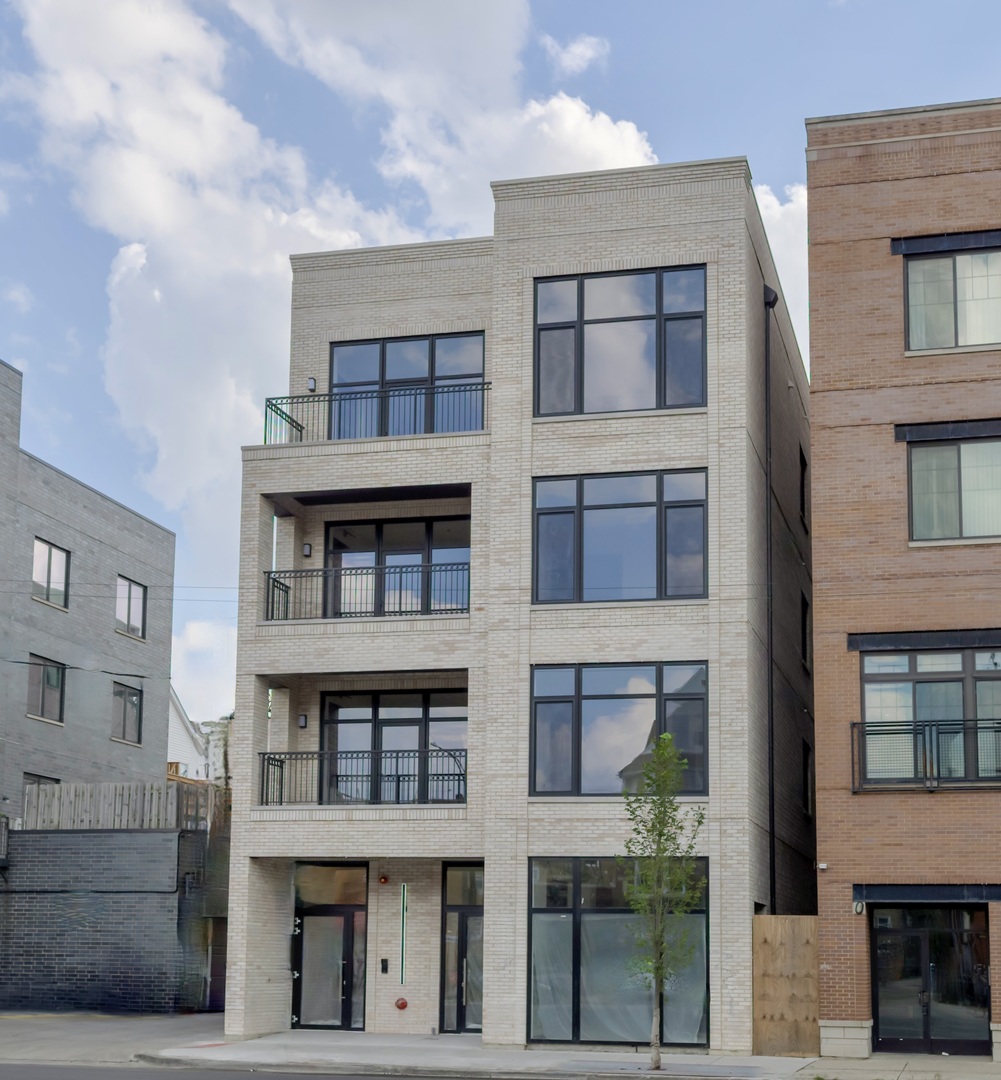 1615 W Irving Park Road 1n Property Photo
