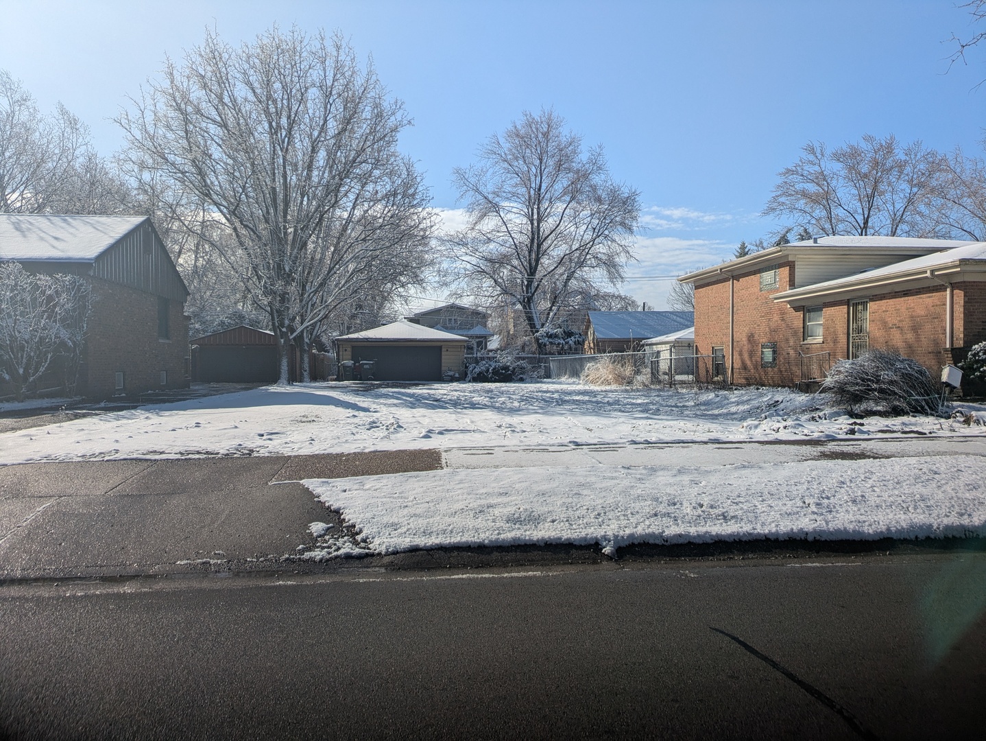 281 E Quincy Street Property Photo