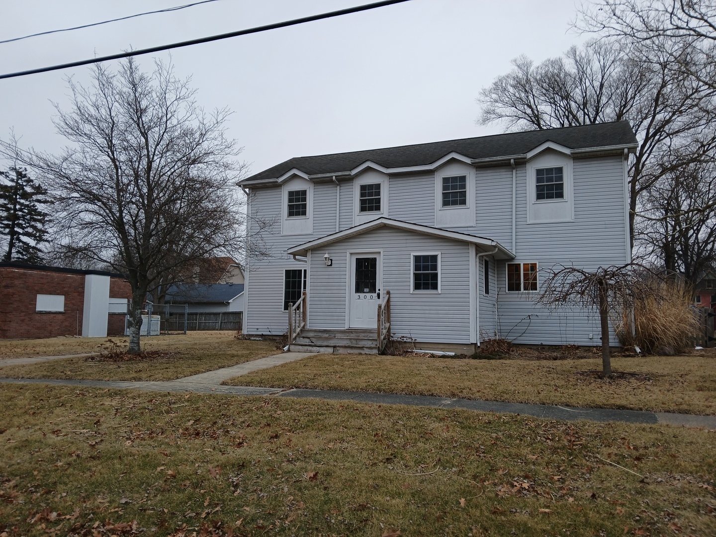 300 N May Street Property Photo