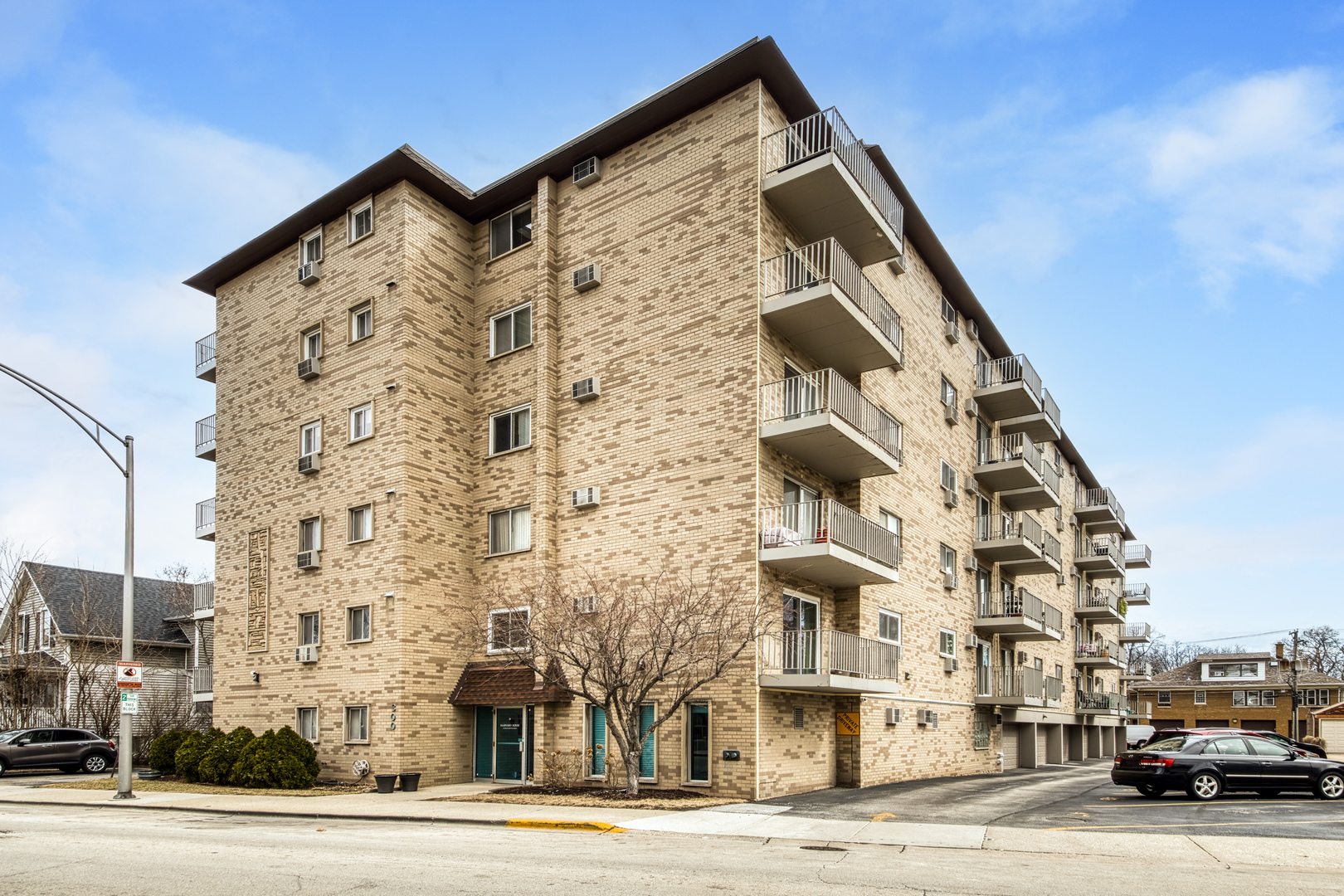 300 Circle Avenue 4k Property Photo