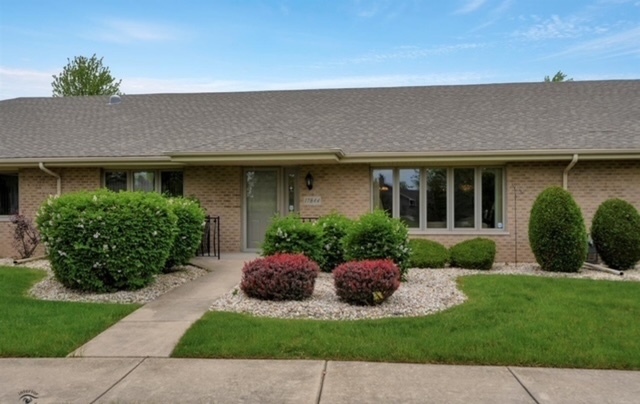 17844 Columbus Court Property Photo