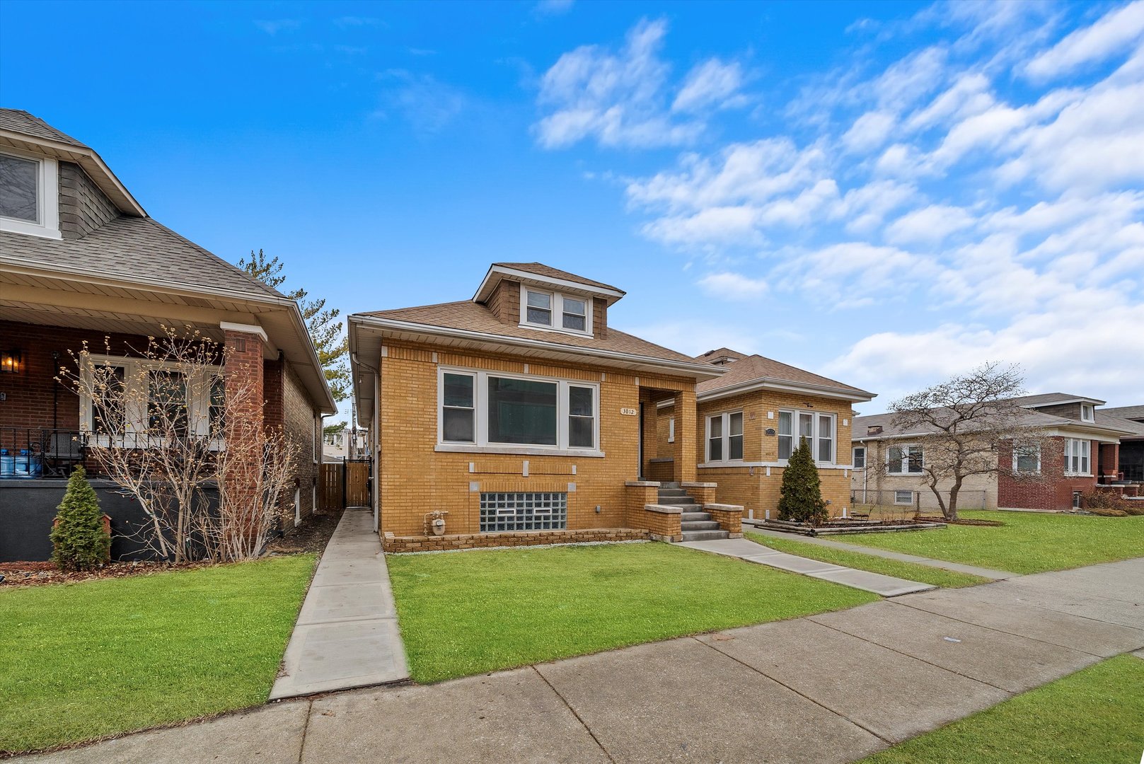 3012 N Knox Avenue Property Photo