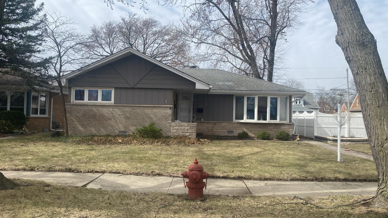 9220 S 54th Court Property Photo