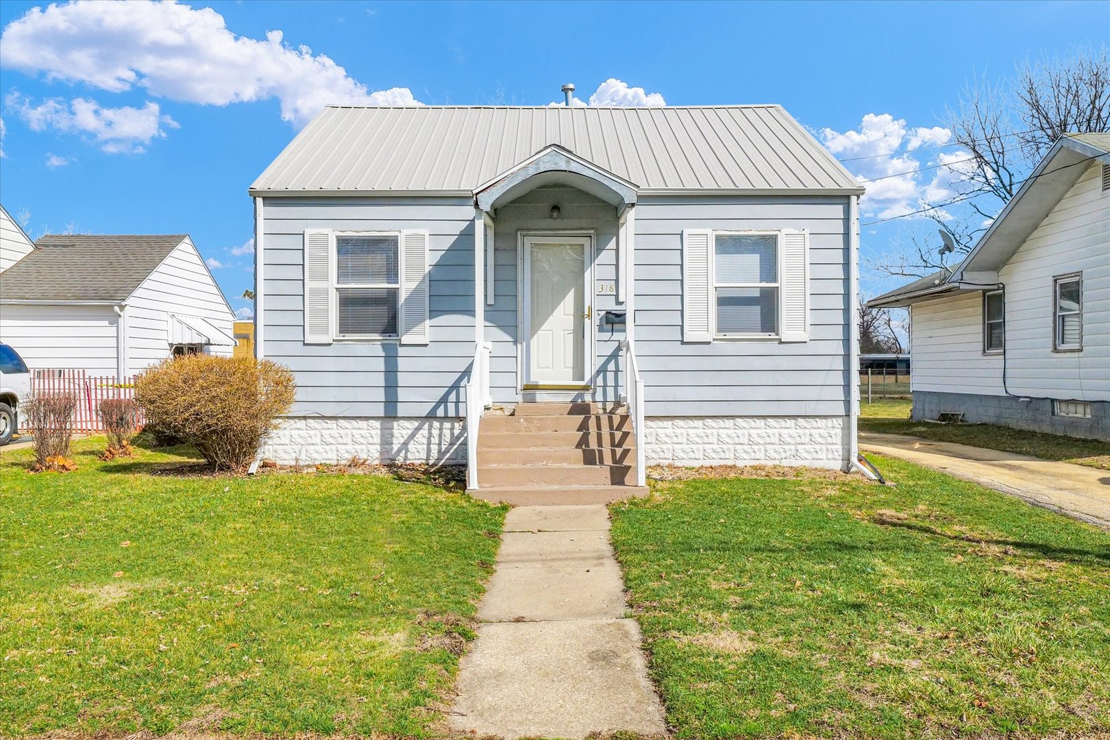 318 N Sheldon Street Property Photo