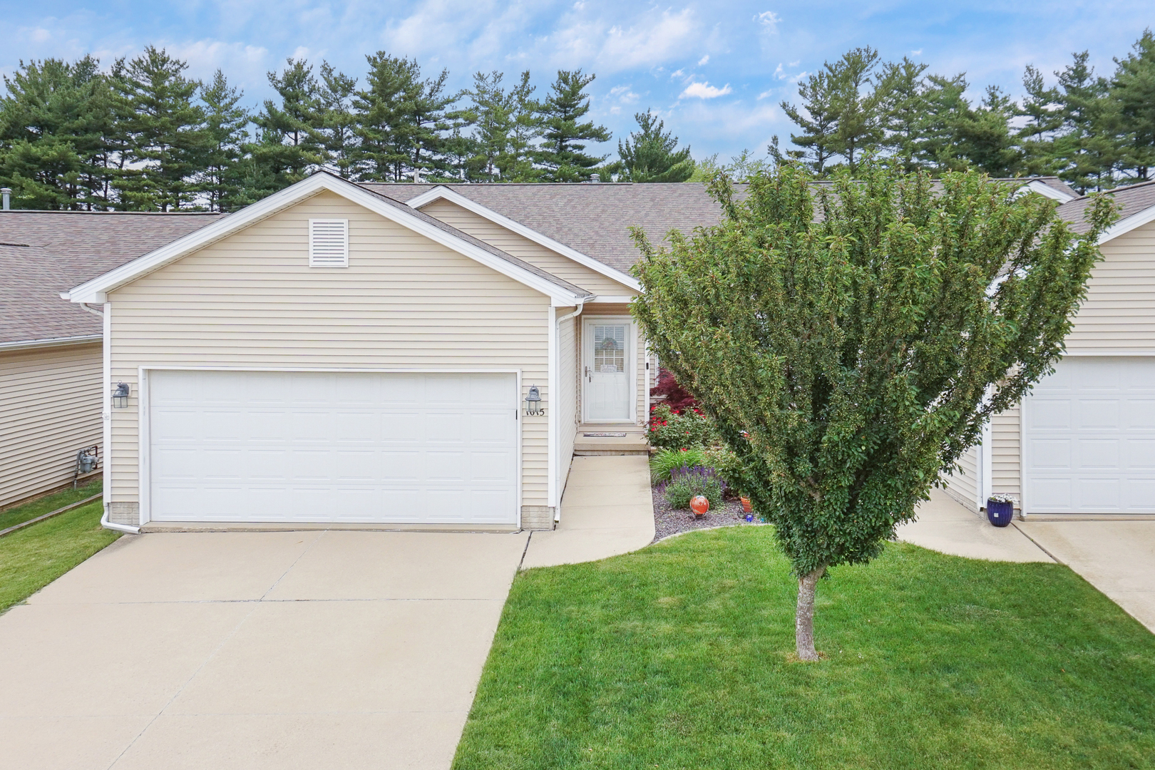 1015 Wartburg Drive Property Photo 1