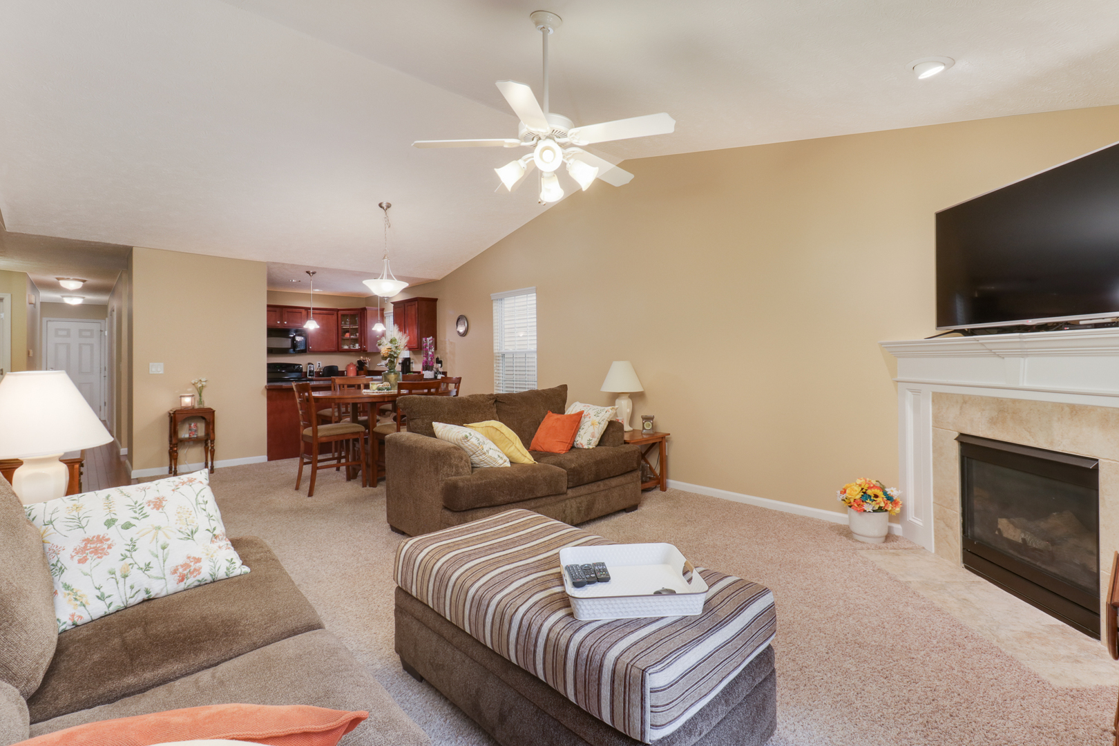 1015 Wartburg Drive Property Photo 6