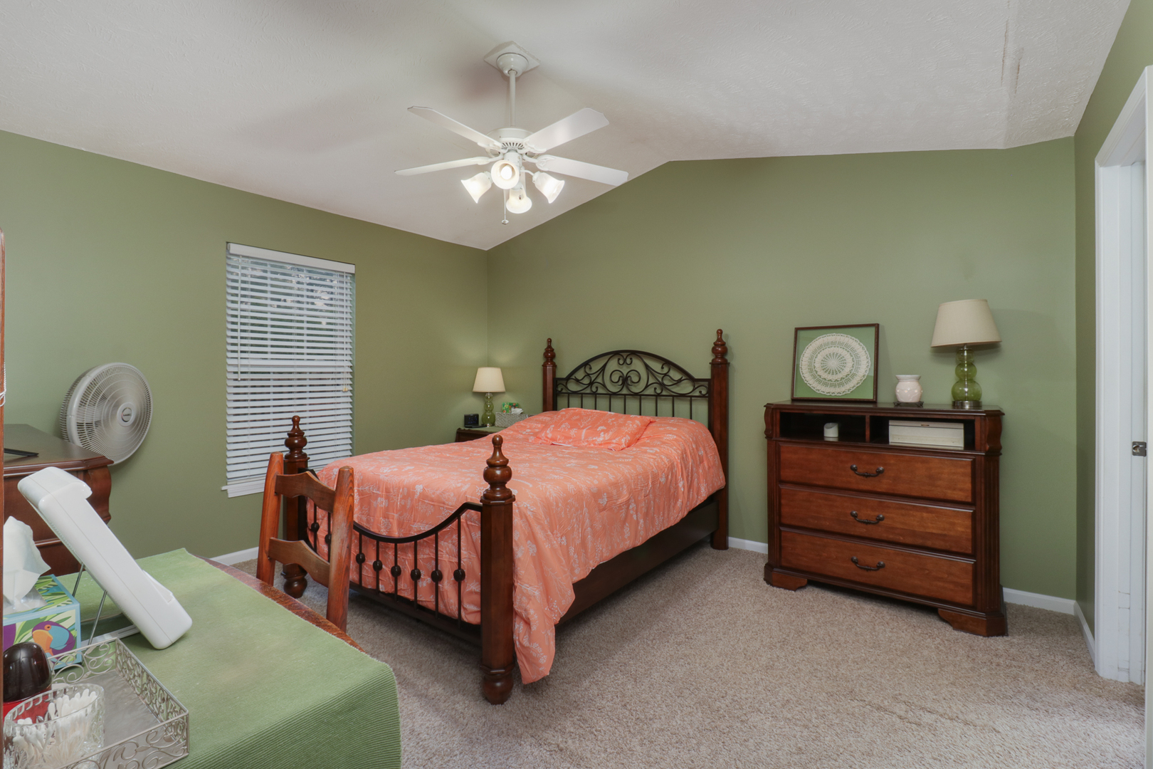 1015 Wartburg Drive Property Photo 12