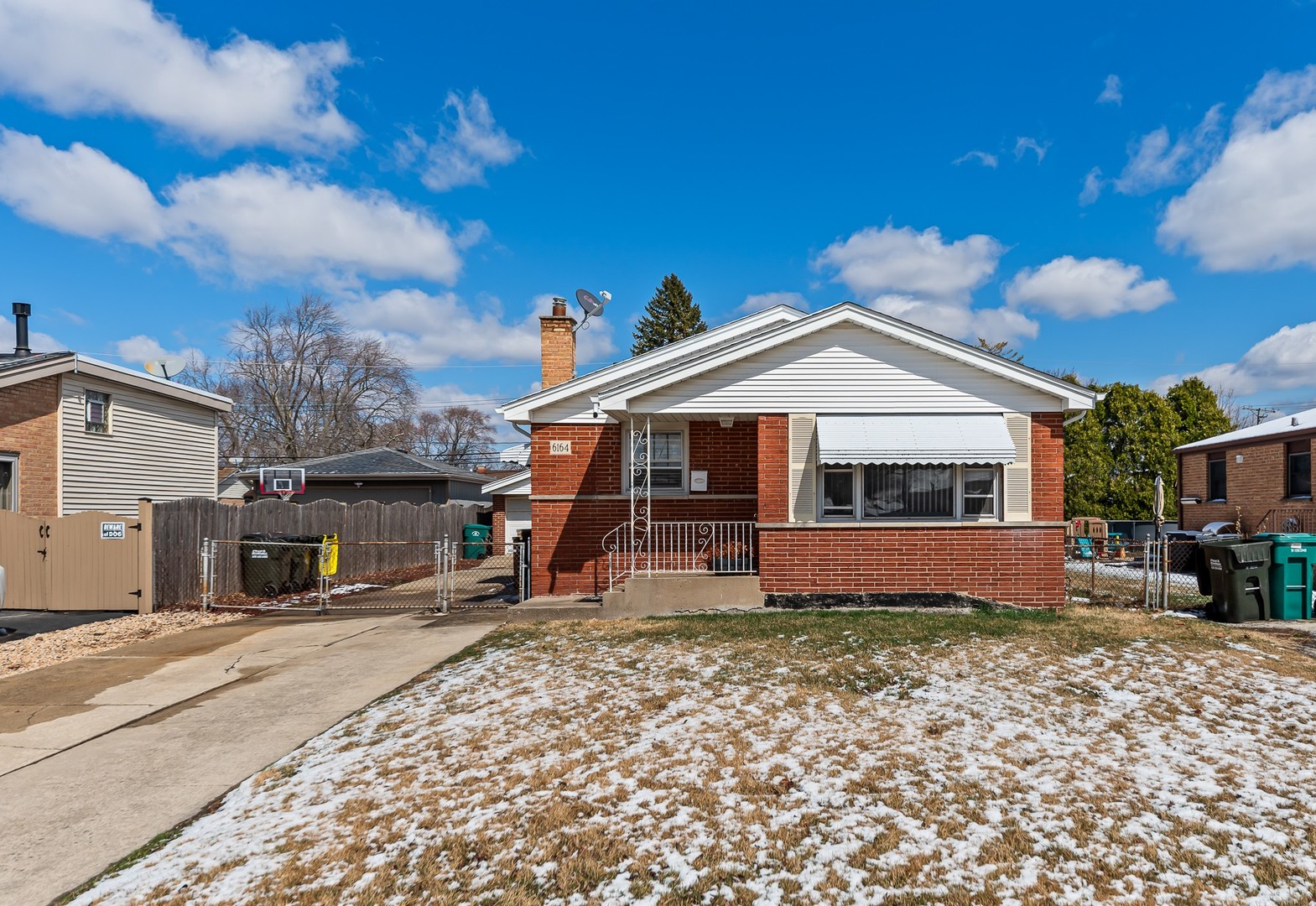 6164 Washington Street Property Photo
