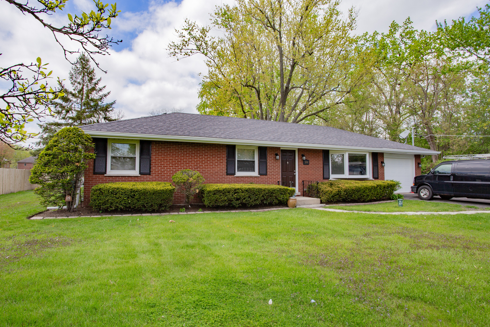 2090 Shermer Road Property Photo 1