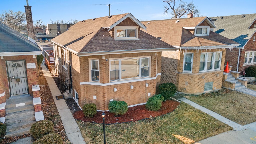 10042 S Emerald Avenue Property Photo