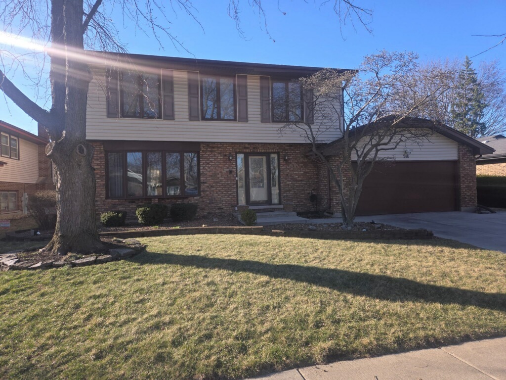 916 College Avenue Property Photo