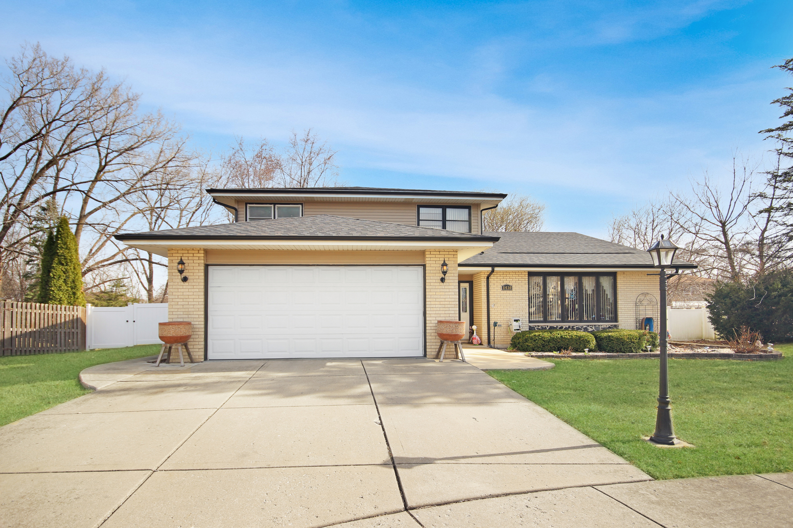 8430 Loveland Lane Property Photo