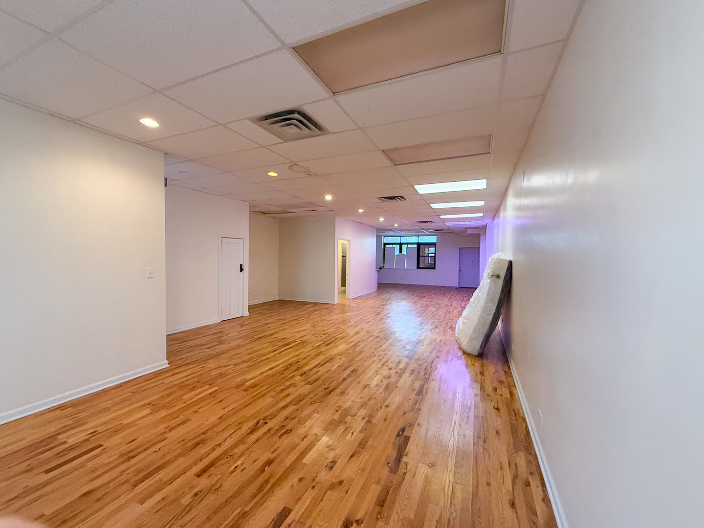 5645 W Division Street Property Photo 16