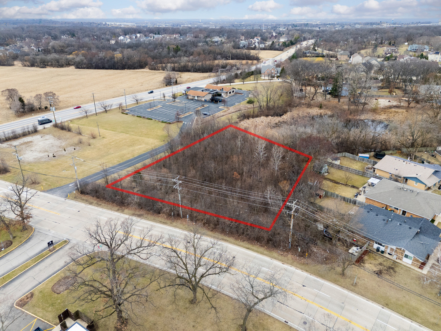 600 W Lake St Property Photo