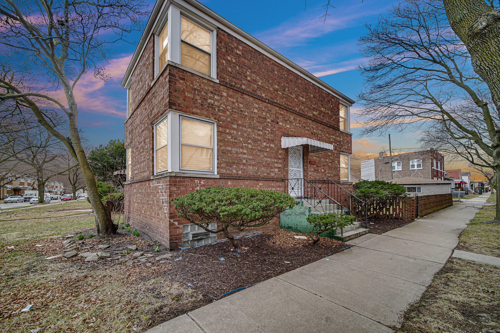 8900 S Dauphin Avenue Property Photo