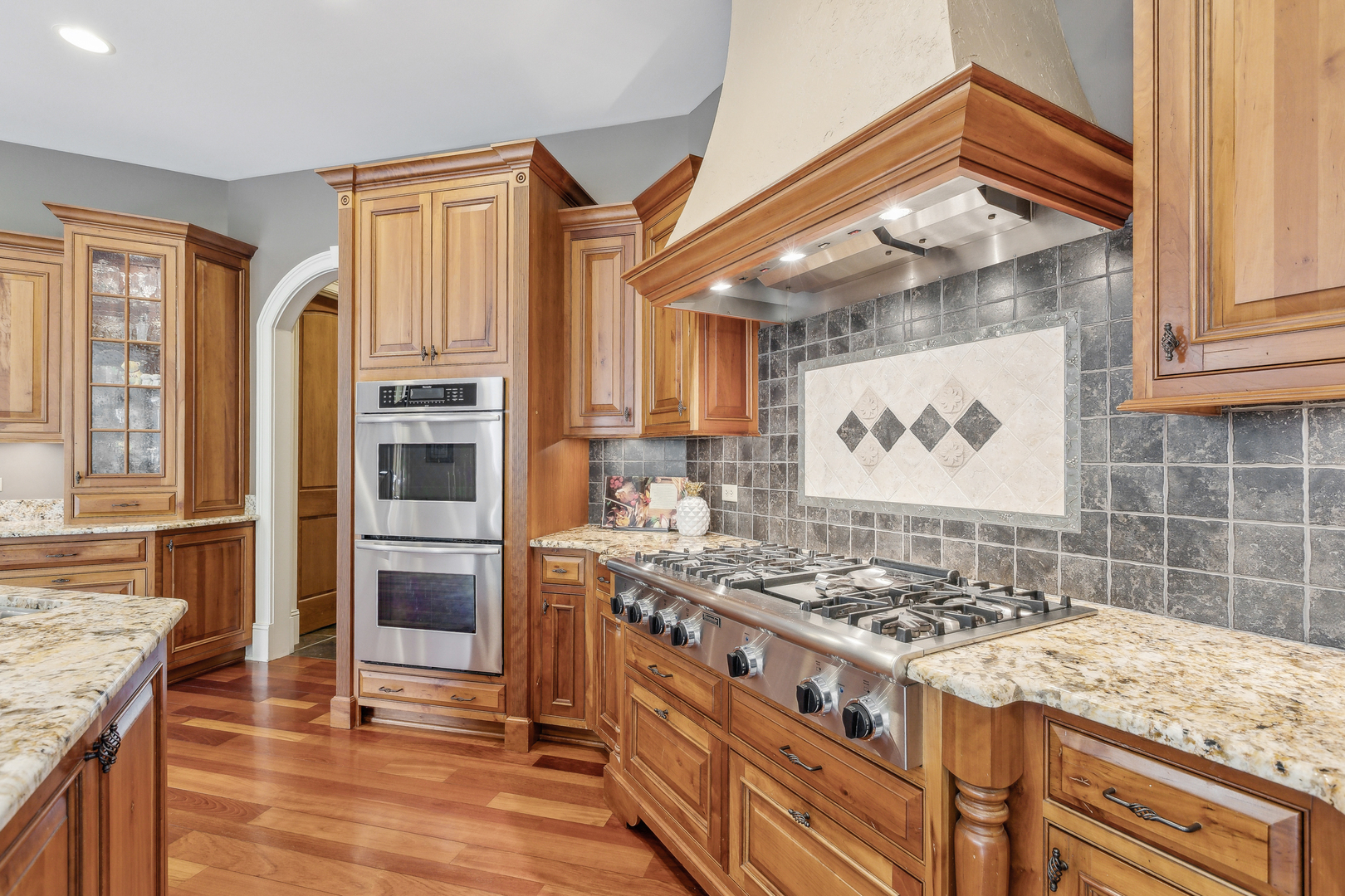 831 Alberosky Way Property Photo 13