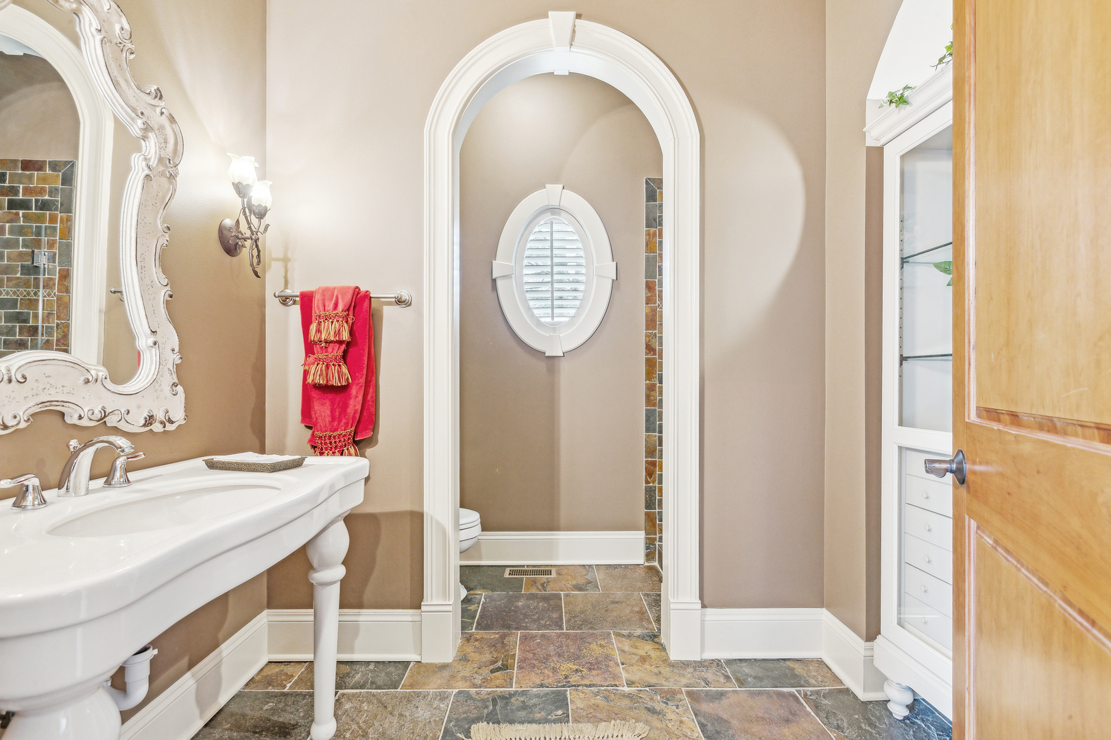 831 Alberosky Way Property Photo 25