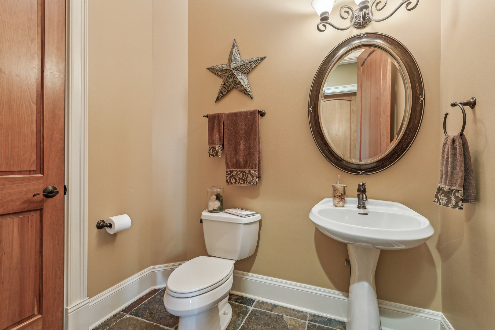 831 Alberosky Way Property Photo 30