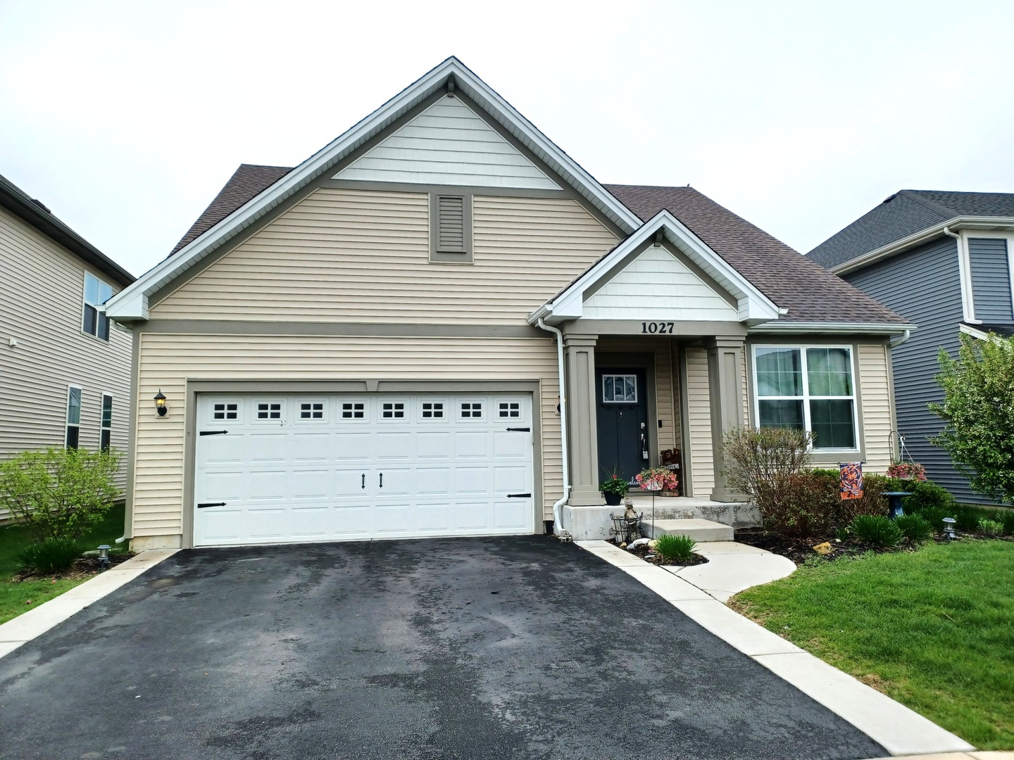 1027 Blazing Star Street Property Photo