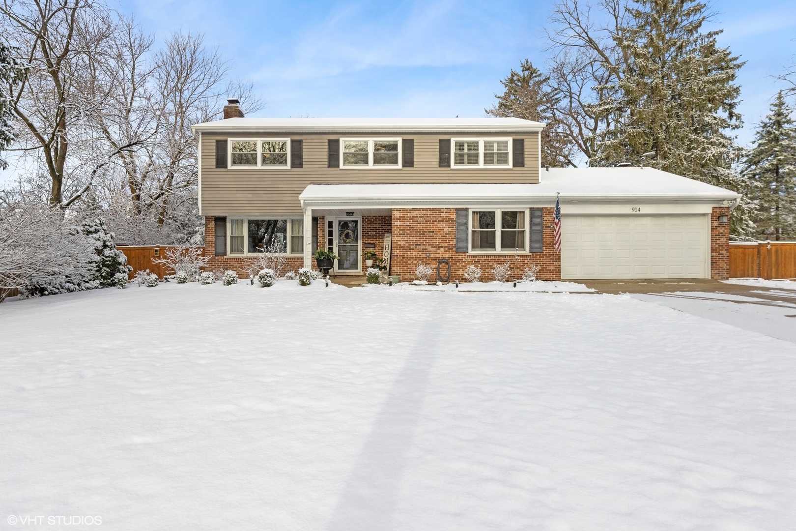 914 Warrenville Road Property Photo
