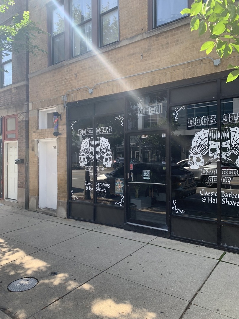 1849 W Chicago Avenue Property Photo 3