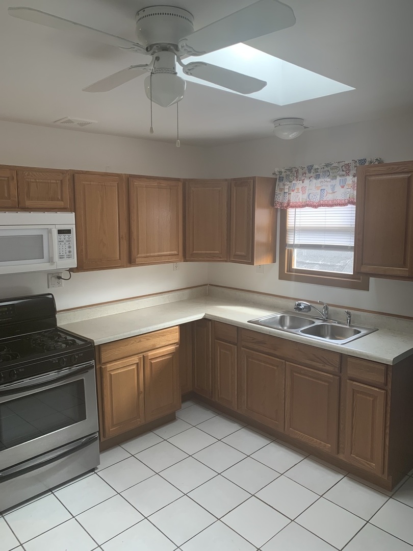 1849 W Chicago Avenue Property Photo 10