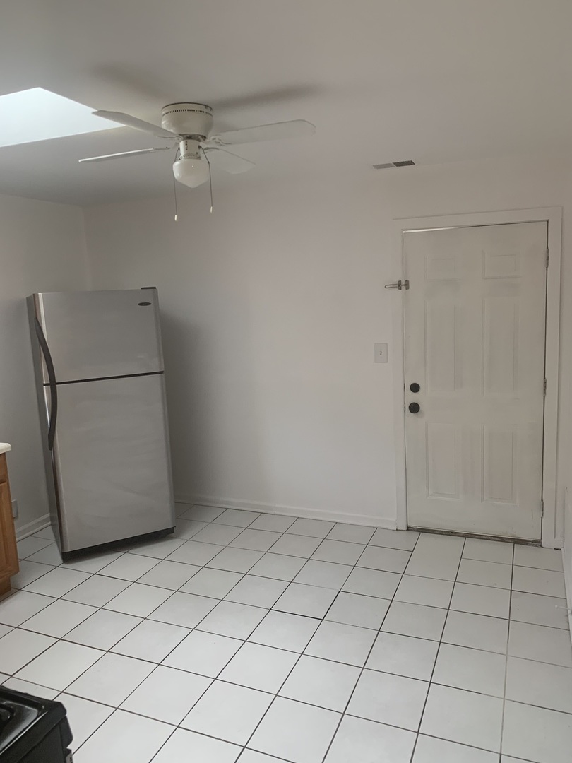 1849 W Chicago Avenue Property Photo 11