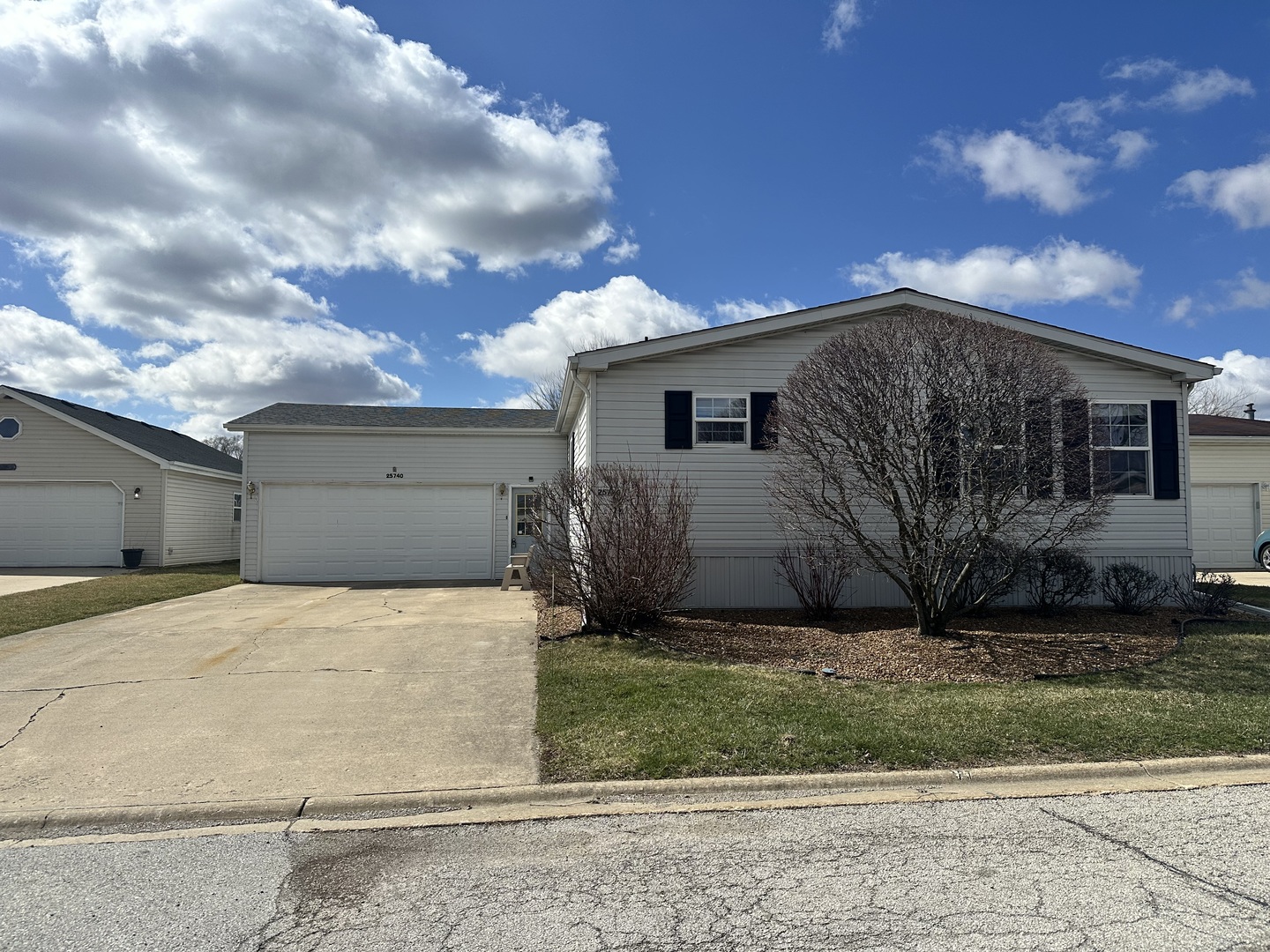 25740 Shinnecock Drive Property Photo
