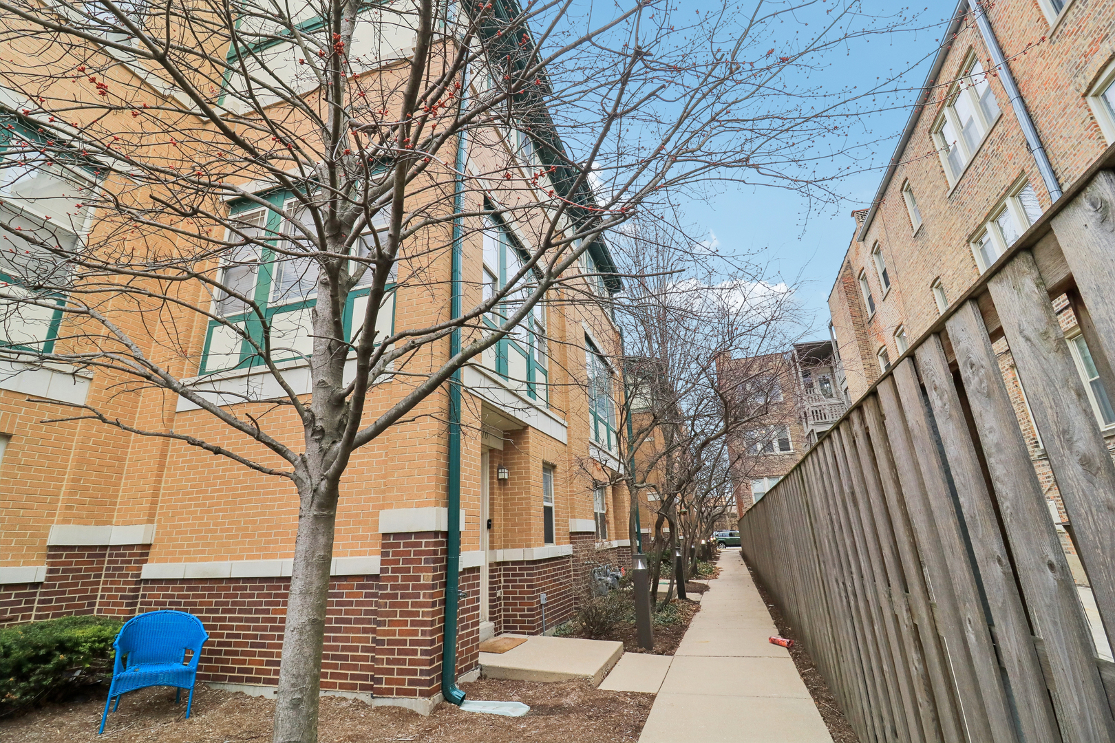255 South Boulevard 17 Property Photo