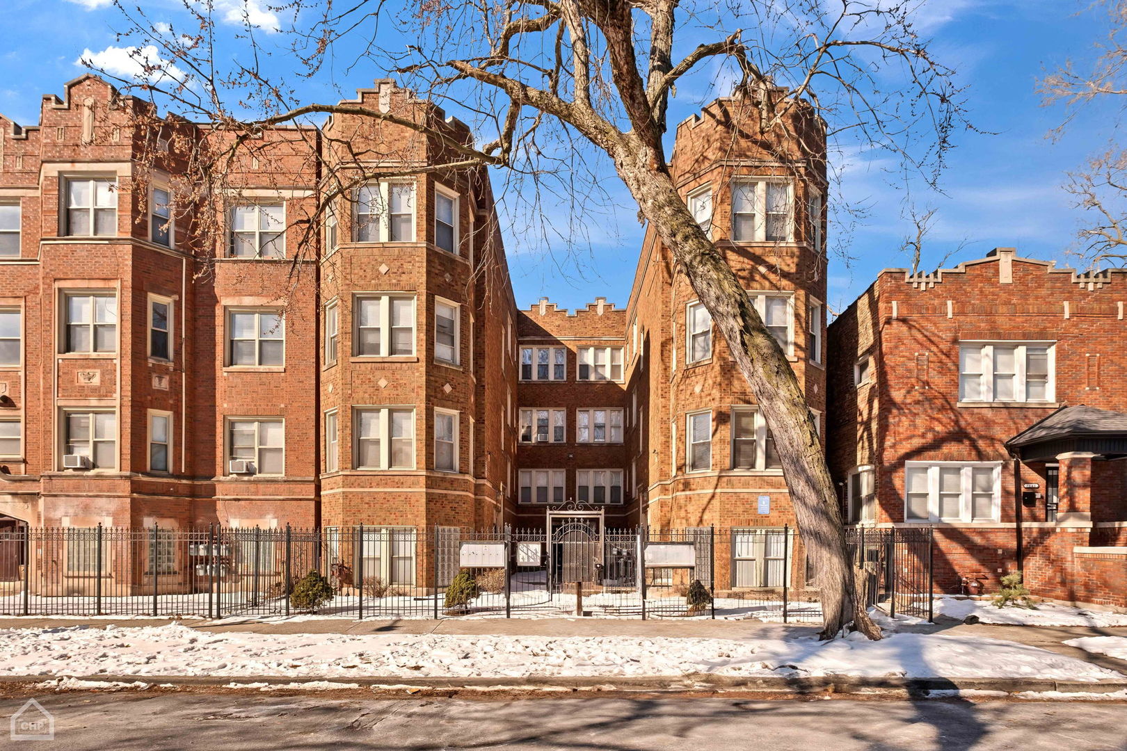 7150 S Cornell Avenue 1e Property Photo