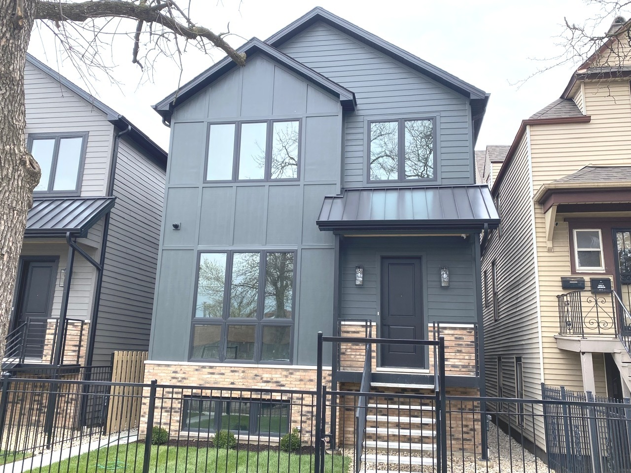 3903 N Drake Avenue Property Photo