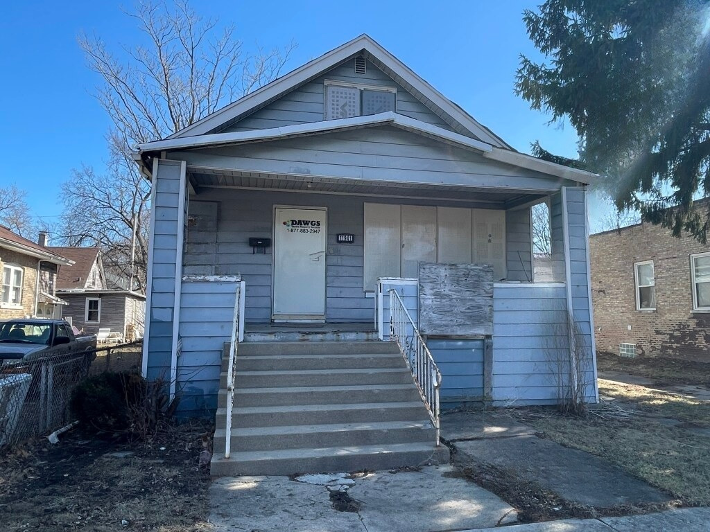 11941 S La Salle Street Property Photo
