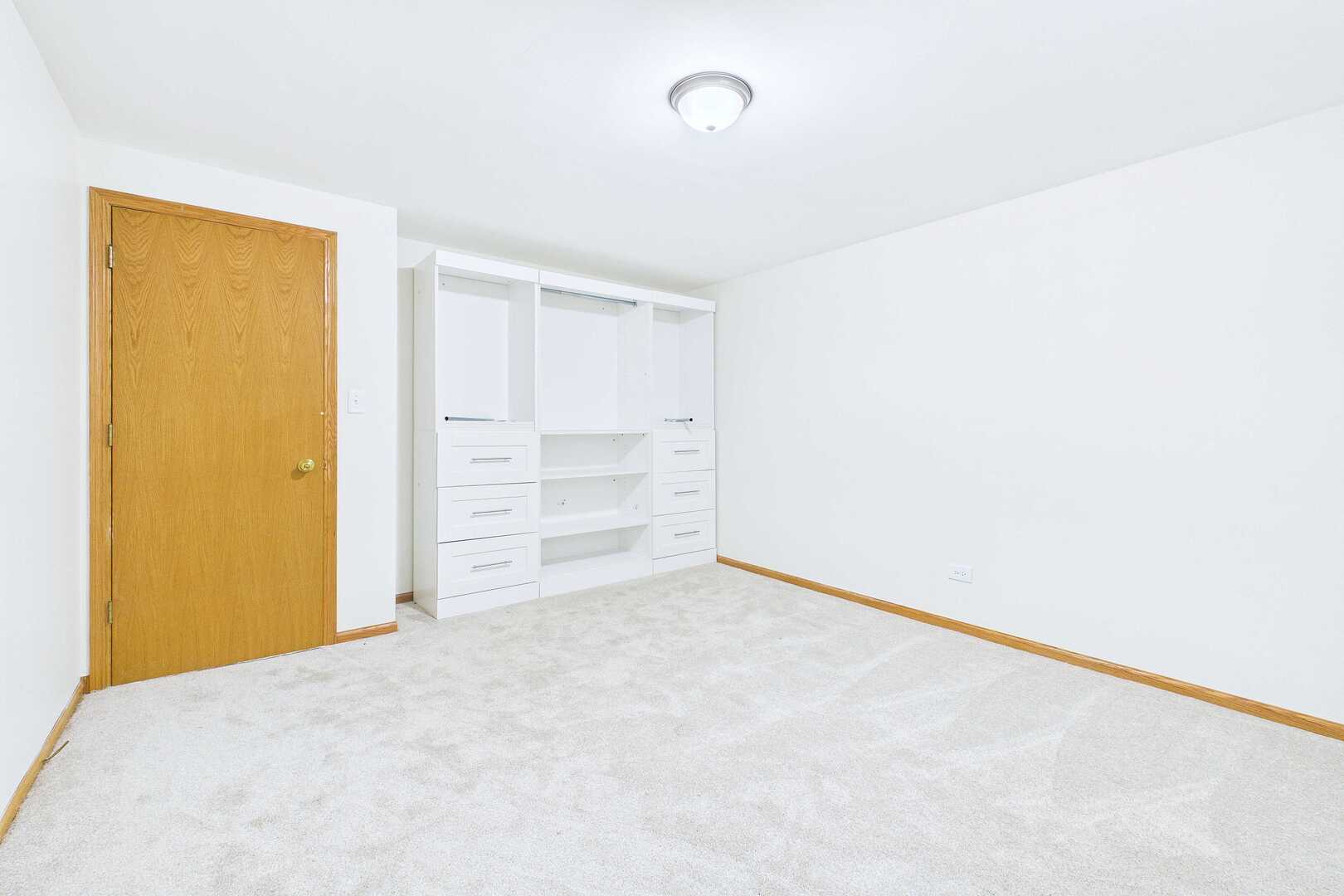 9260 Elm Avenue Property Photo 36