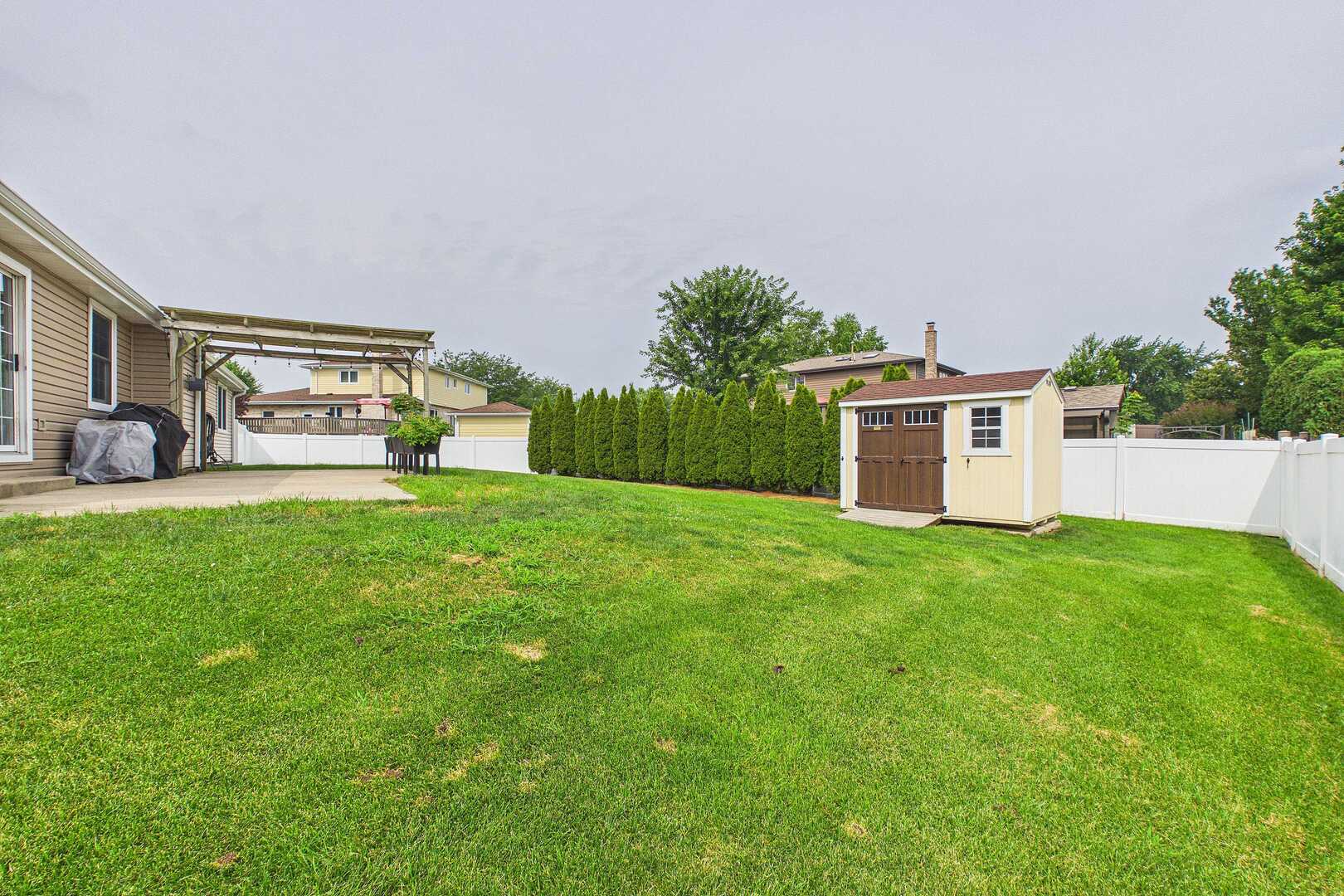 9260 Elm Avenue Property Photo 43