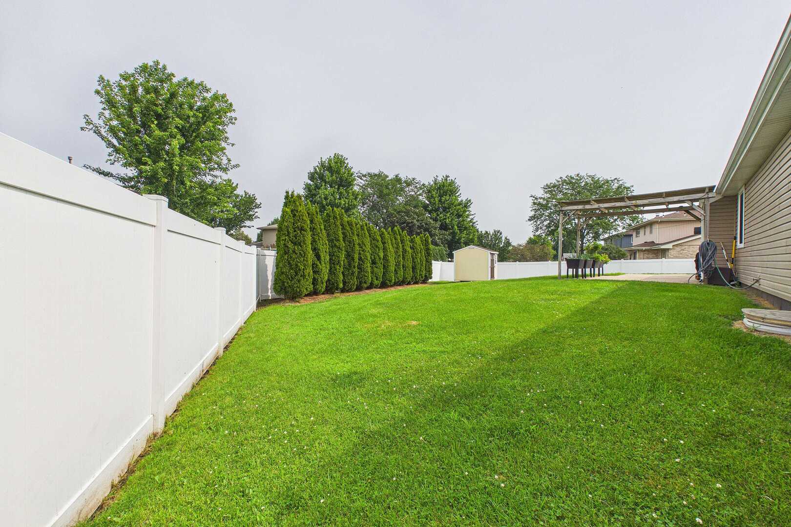 9260 Elm Avenue Property Photo 44