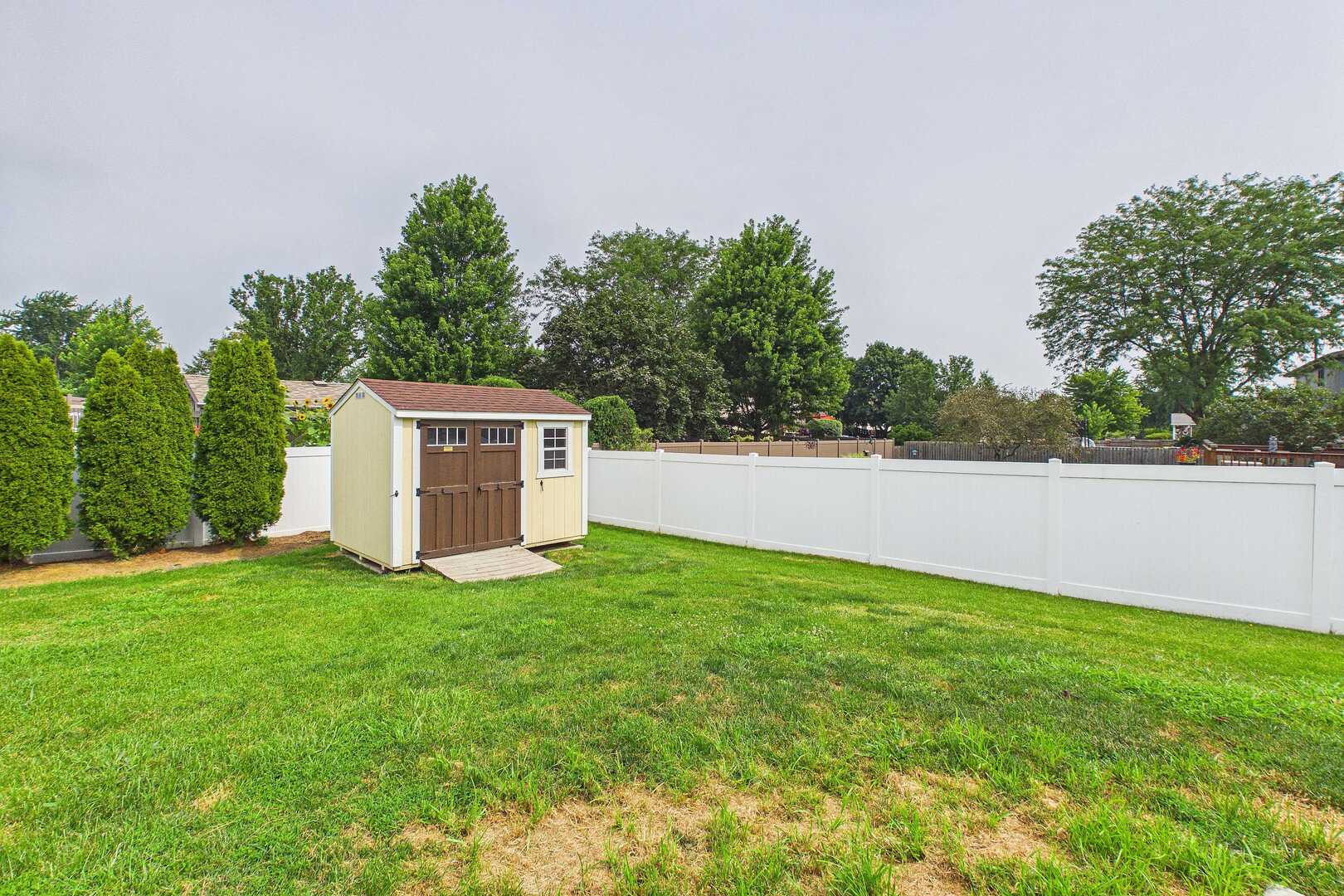 9260 Elm Avenue Property Photo 45