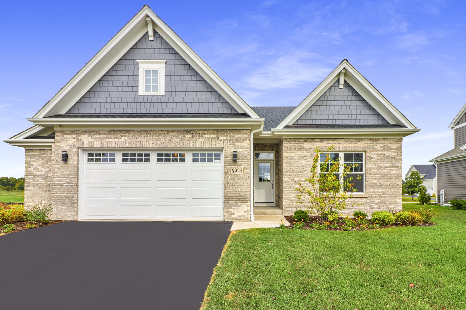 6818 Cambria Cove Property Photo 1