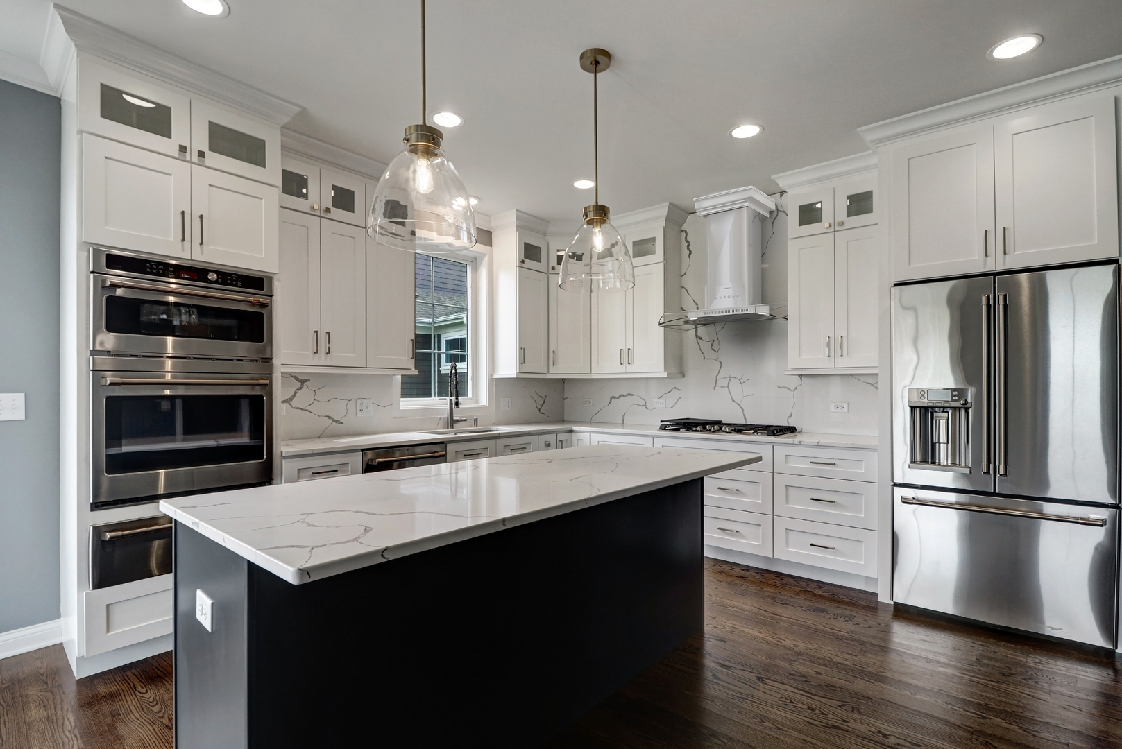 6818 Cambria Cove Property Photo 11